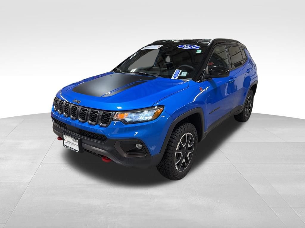 Certified 2024 Jeep Compass Trailhawk w/ Trailhawk Convenience Group image 14