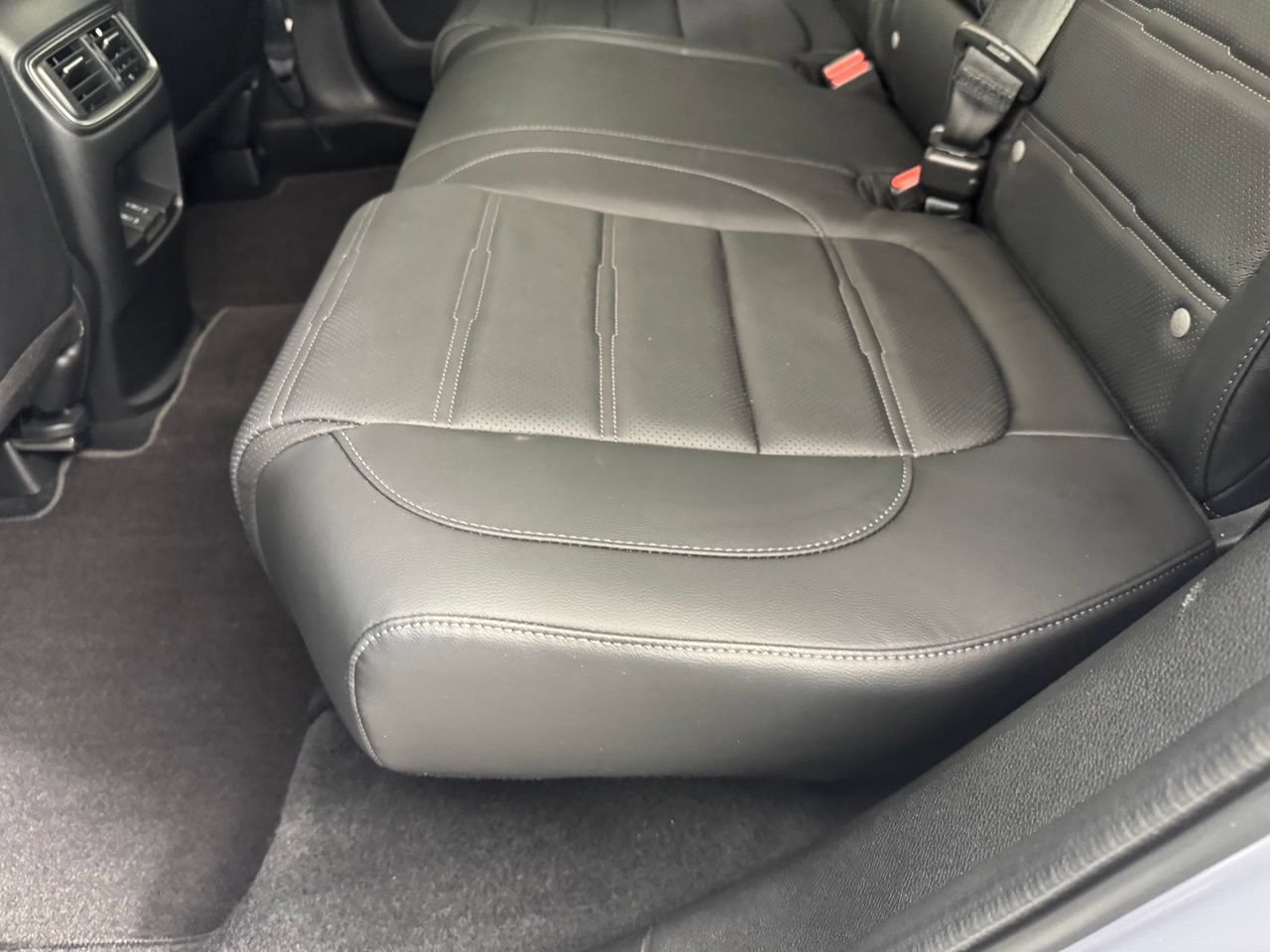 Used 2022 Honda CR-V Touring image 33