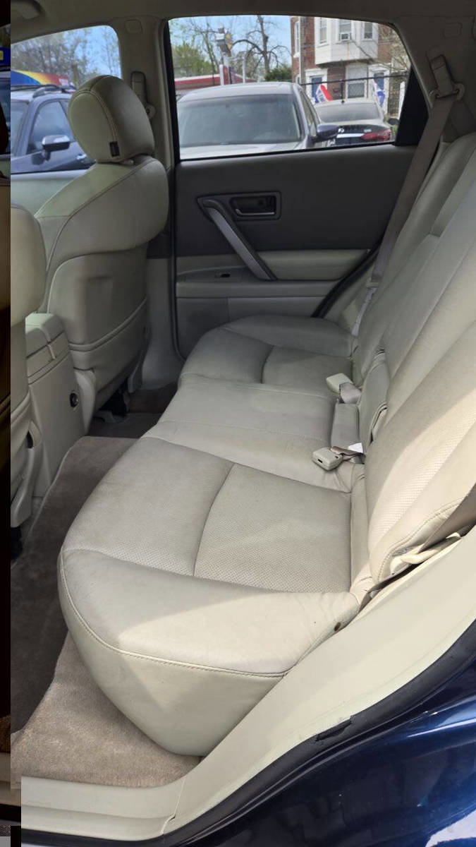Used 2005 INFINITI FX35 AWD w/ (U01) Technology Pkg image 10