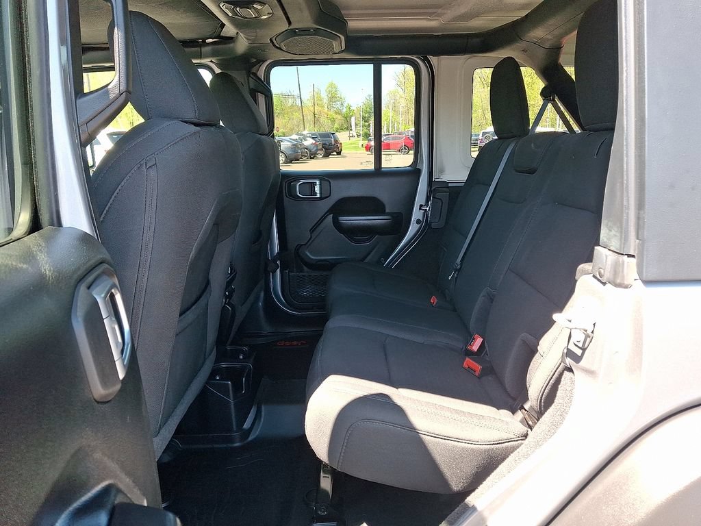 Used 2021 Jeep Wrangler Unlimited Sport AWD/4WD image 11