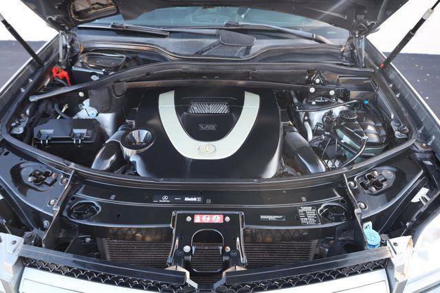 Used 2012 Mercedes-Benz GL 450 4MATIC image 12