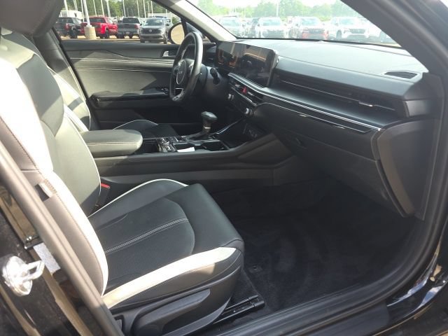 Used 2025 Kia K5 GT-Line w/ GT-Line Premium Package AWD/4WD image 7