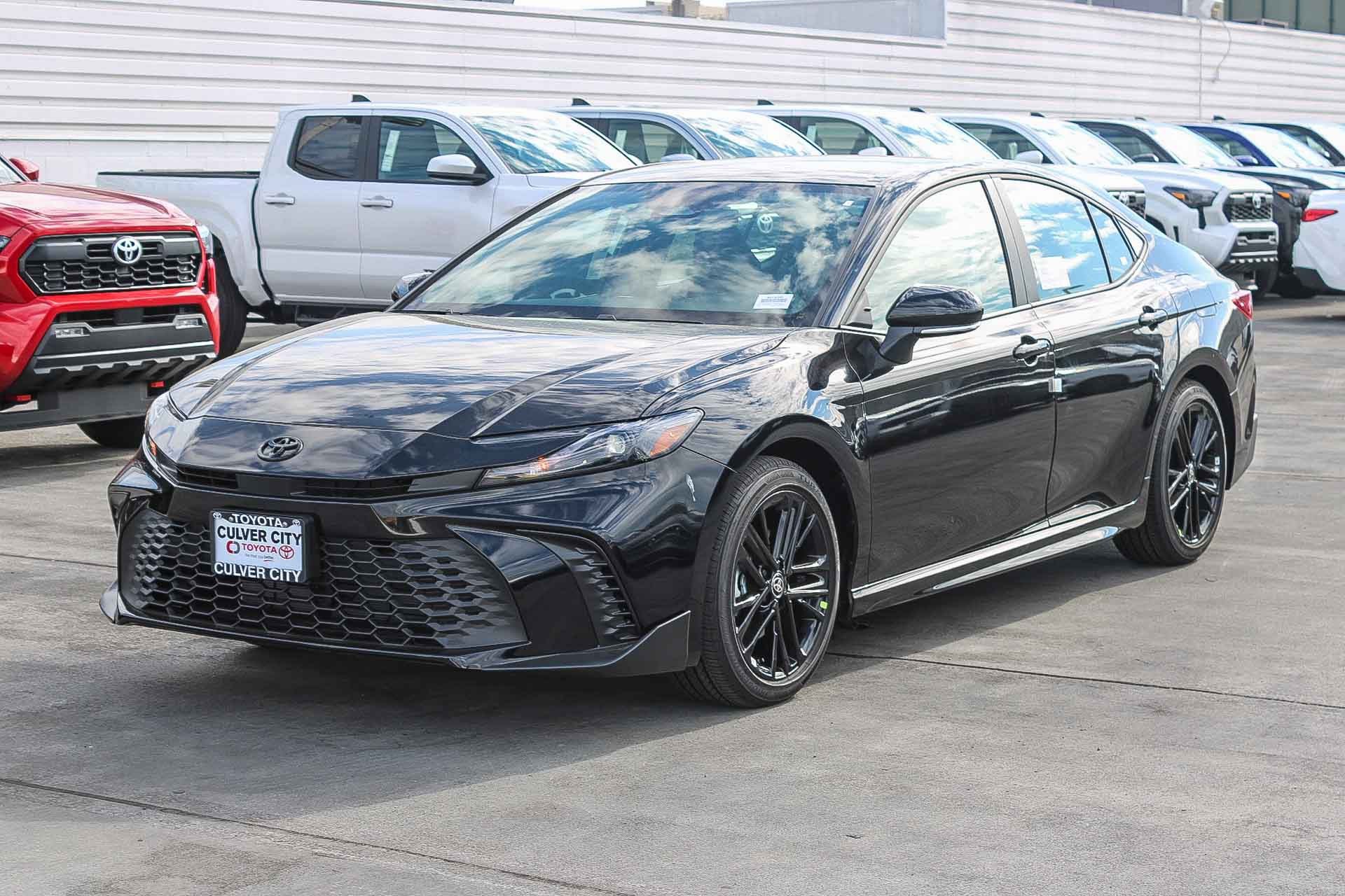 New 2026 Toyota Camry SE w/ Multimedia Upgrade Package FWD image 3