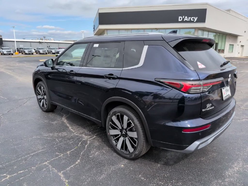 New 2026 Mitsubishi Outlander SEL AWD/4WD image 12