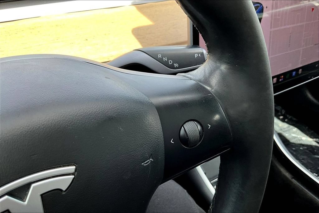 Used 2018 Tesla Model 3 Long Range RWD image 10