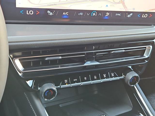 New 2027 Chevrolet Traverse LT w/ LPO, Cargo Package FWD image 18