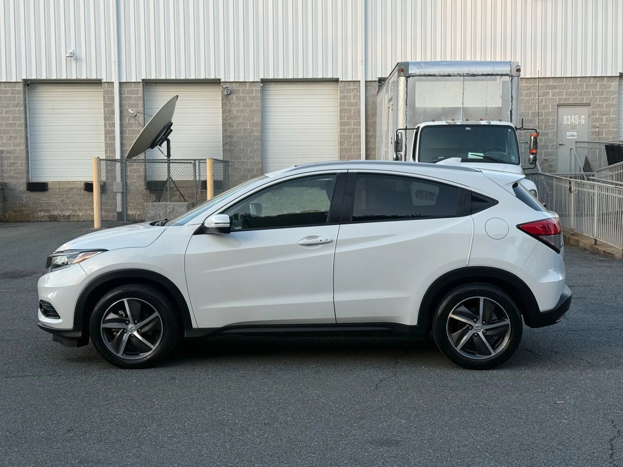 Used 2022 Honda HR-V EX image 8