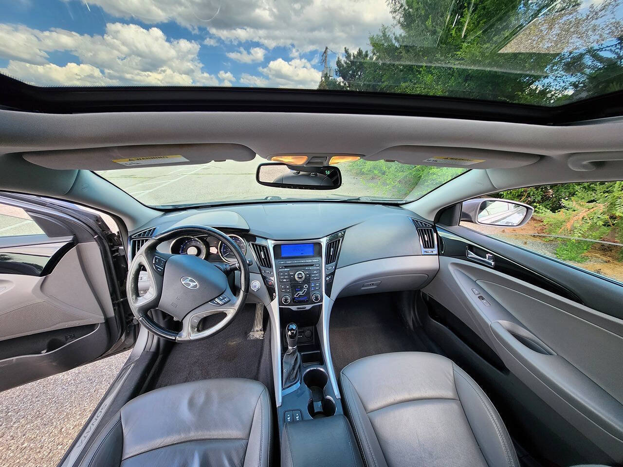 Used 2011 Hyundai Sonata Limited FWD image 15
