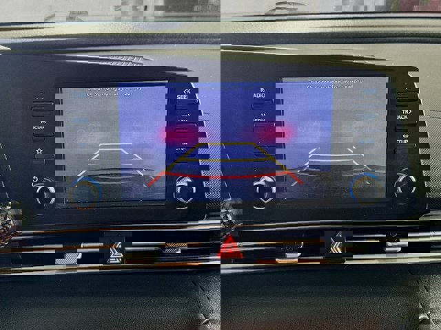 Used 2021 Hyundai Elantra SE image 11