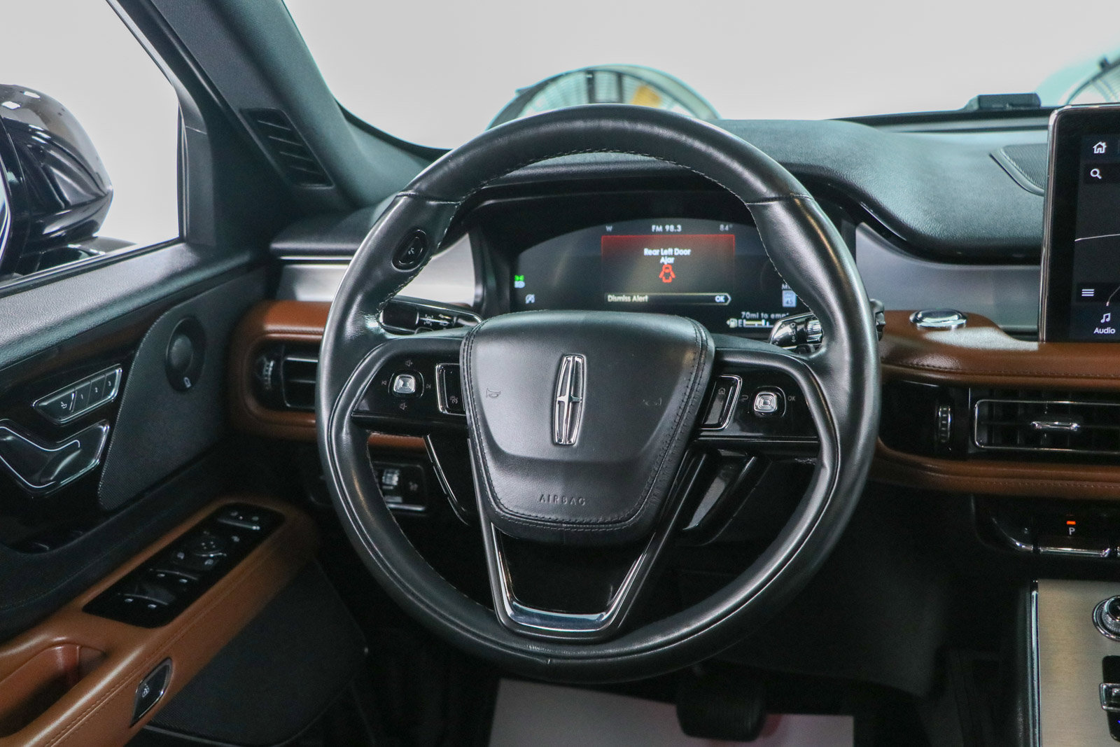 Used 2023 Lincoln Aviator Reserve w/ Jet Package AWD/4WD image 12