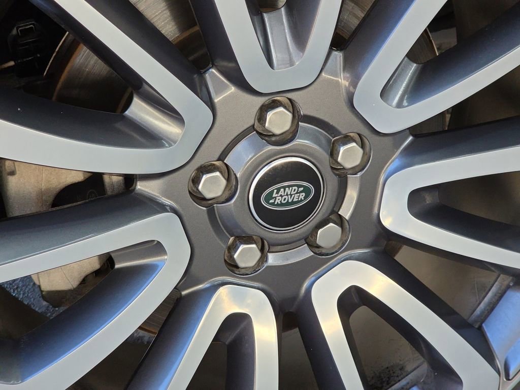 Used 2018 Land Rover Range Rover Long Wheelbase Supercharged image 40