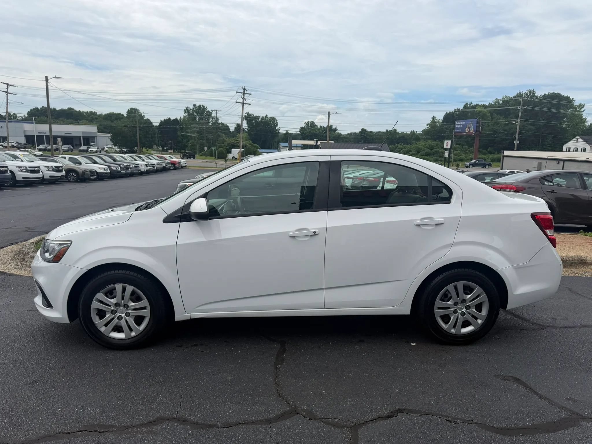 Used 2019 Chevrolet Sonic LS FWD image 4