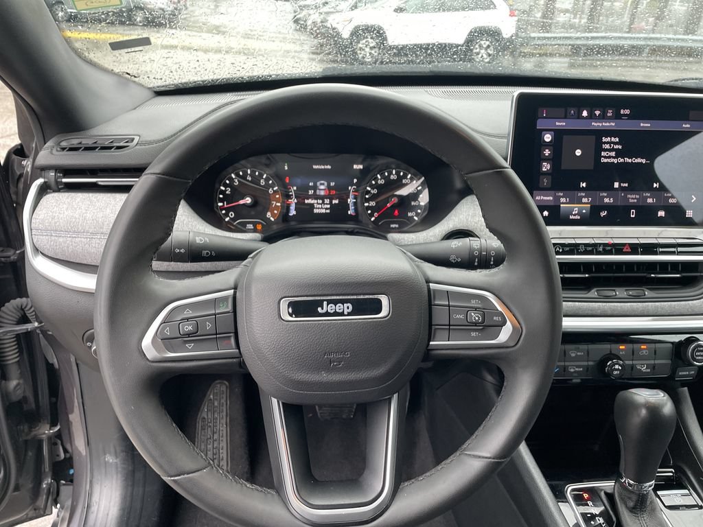 Used 2024 Jeep Compass Latitude AWD/4WD image 16