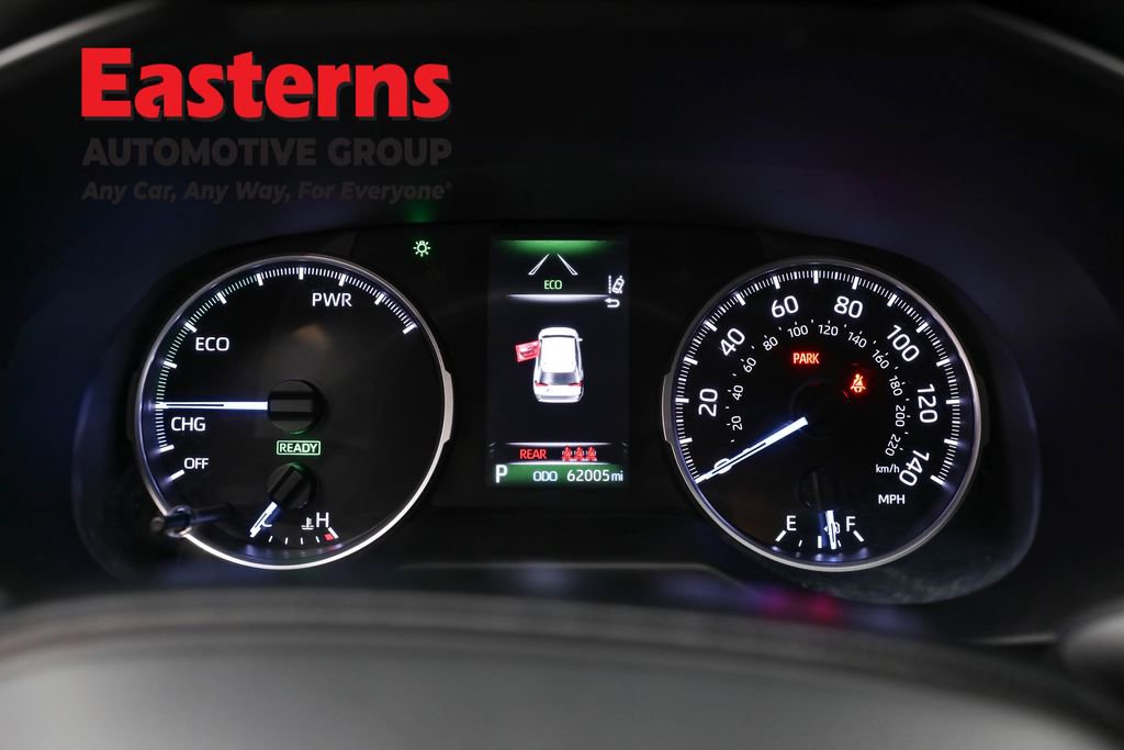 Used 2021 Toyota RAV4 LE image 18