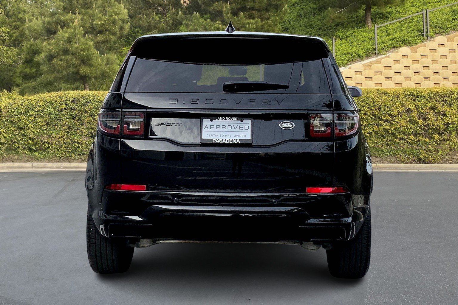 Certified 2022 Land Rover Discovery Sport S R-Dynamic AWD/4WD image 4