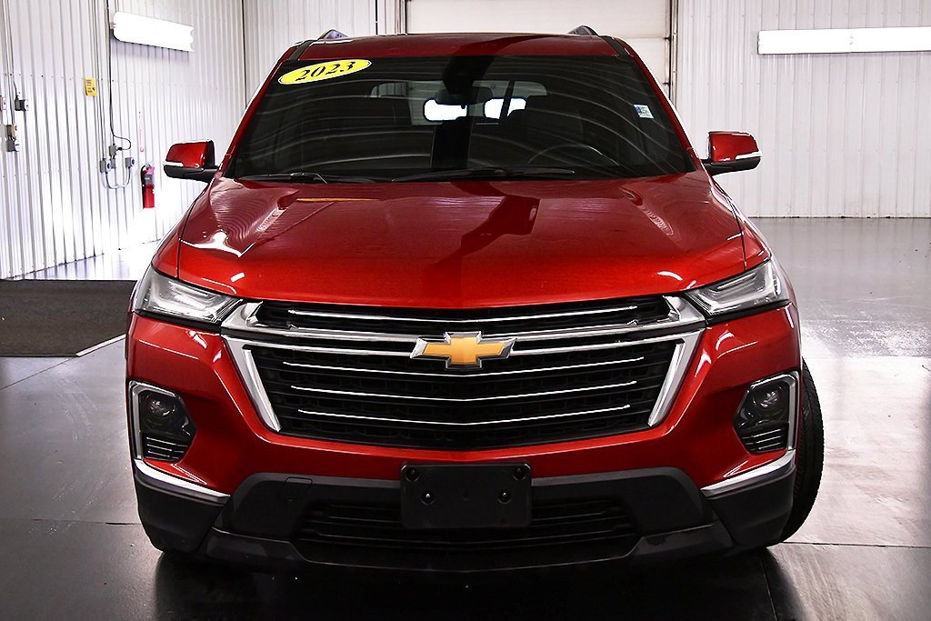 Used 2023 Chevrolet Traverse LT w/ LPO, Floor Liner Package image 2