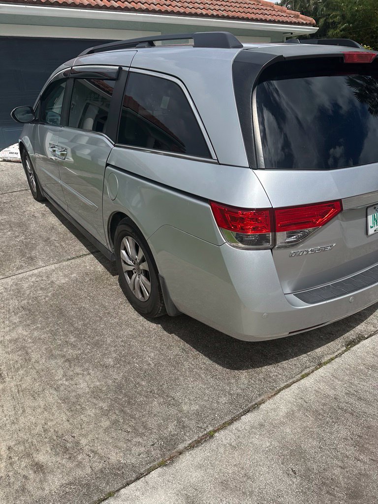 Used 2015 Honda Odyssey EX-L image 12