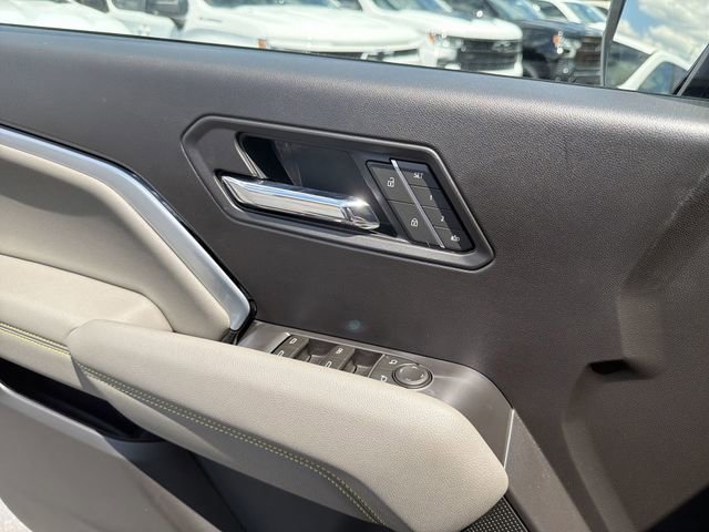 New 2026 Chevrolet Colorado ZR2 w/ Technology Package AWD/4WD image 21