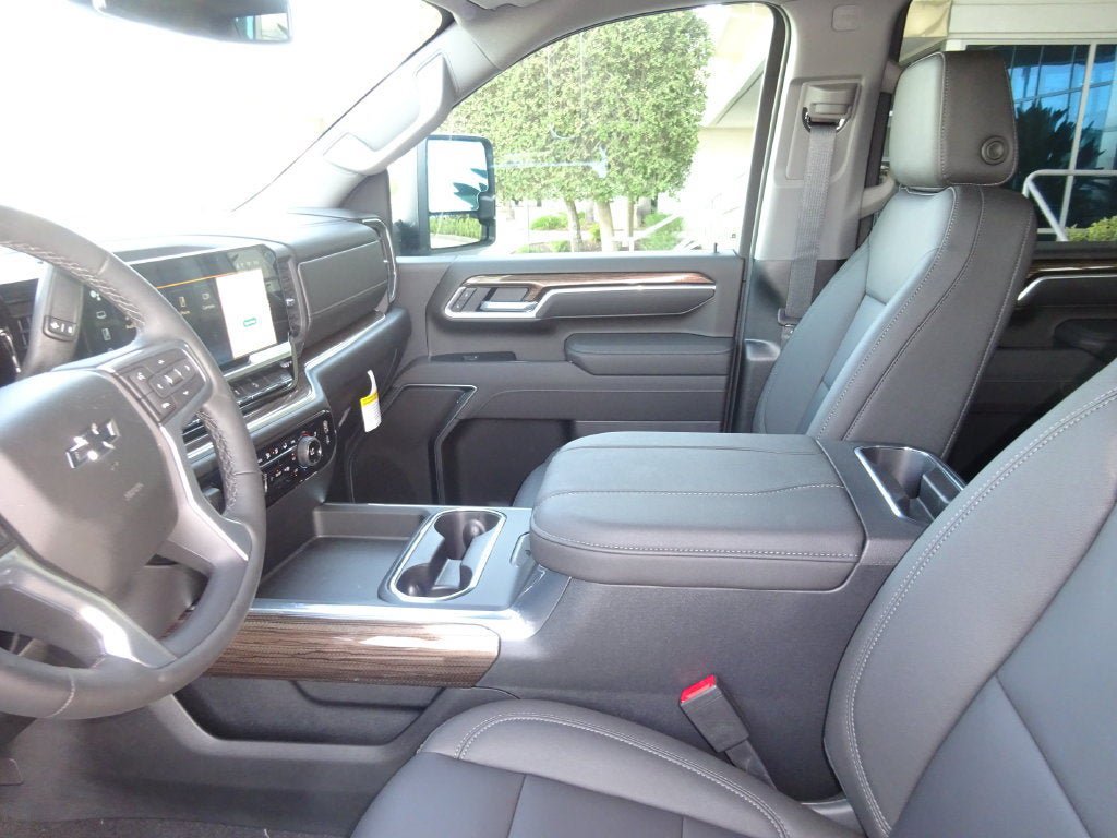 New 2026 Chevrolet Silverado 3500 LT w/ Trail Boss Package AWD/4WD image 13