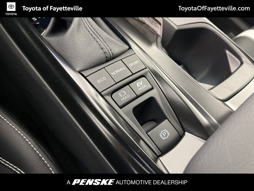 Used 2026 Toyota Camry SE w/ Convenience Package FWD image 31