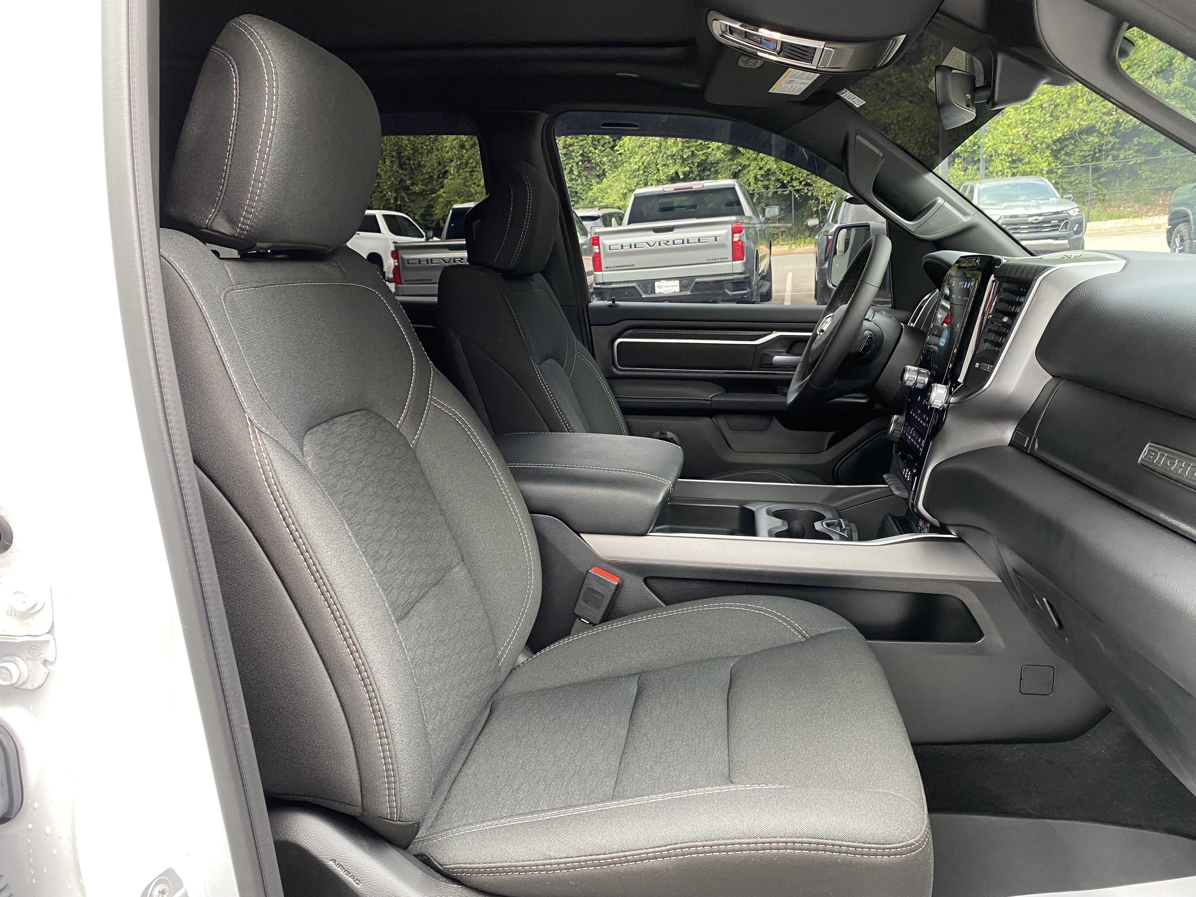Used 2025 RAM 1500 Big Horn AWD/4WD image 34