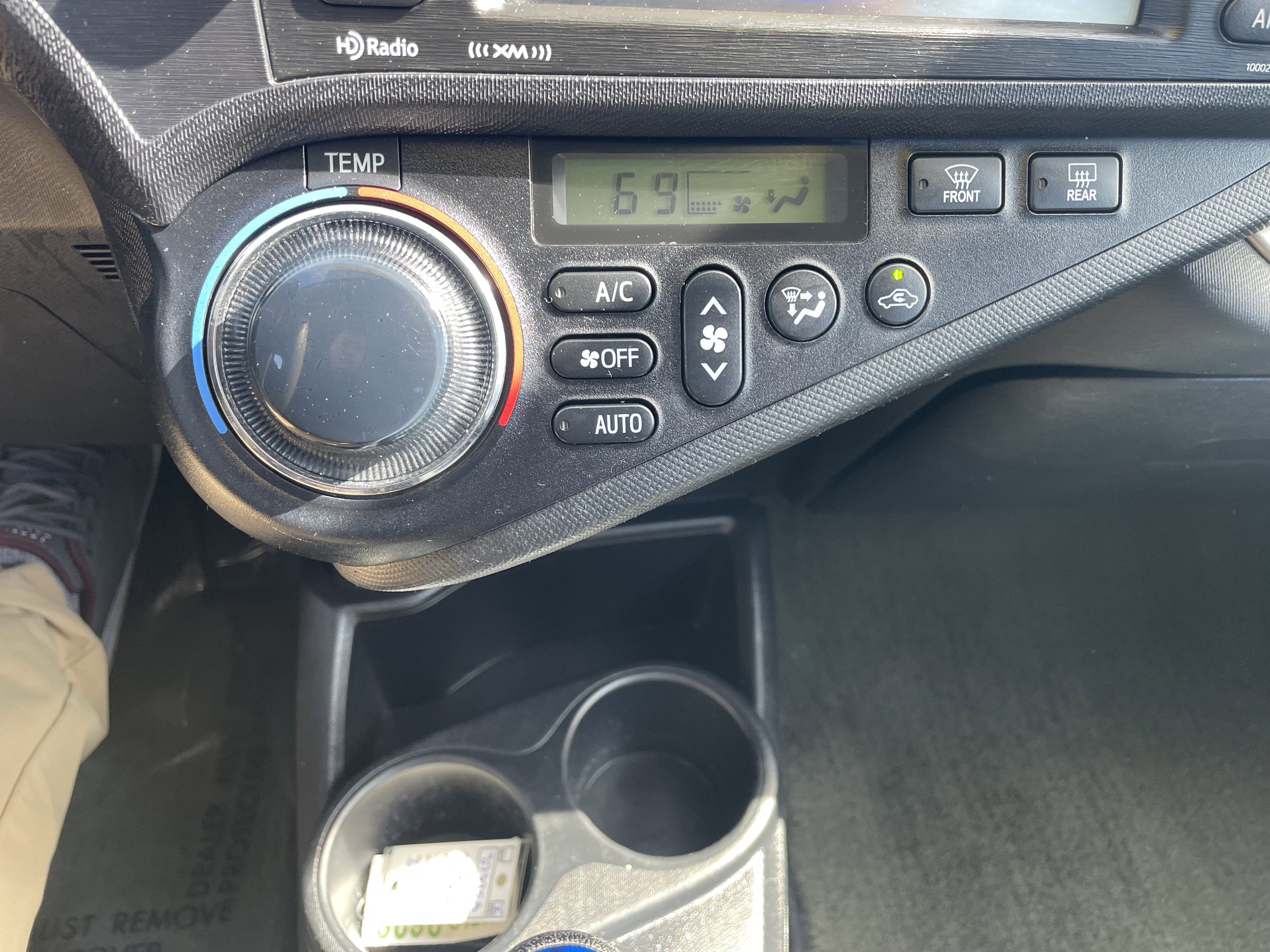 Used 2014 Toyota Prius C Three image 20