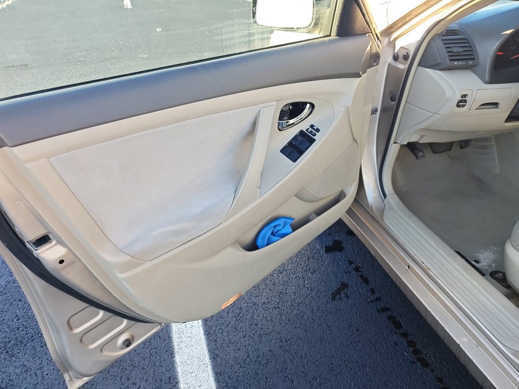 Used 2007 Toyota Camry CE FWD image 7