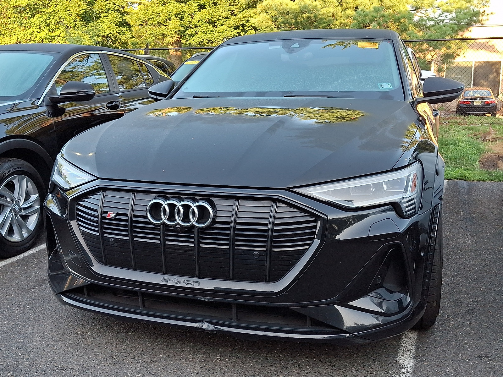 Used 2023 Audi e-tron S Premium Plus w/ Black Optic Package AWD/4WD image 4