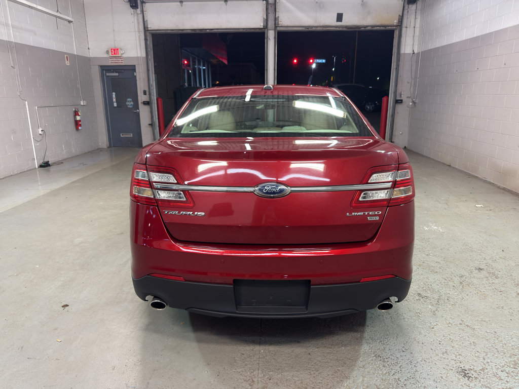 Used 2018 Ford Taurus Limited AWD/4WD image 7