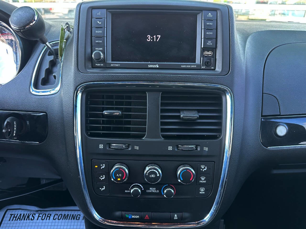 Used 2019 Dodge Grand Caravan SE image 25