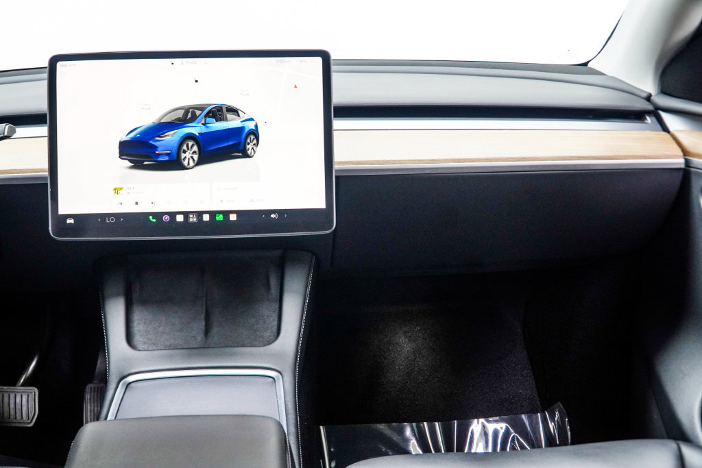 Used 2023 Tesla Model Y AWD image 20