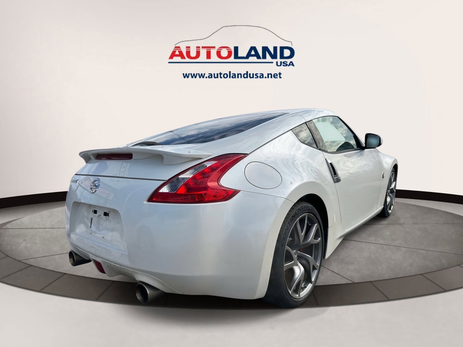 Used 2013 Nissan 370Z Touring w/ Sport Pkg image 4