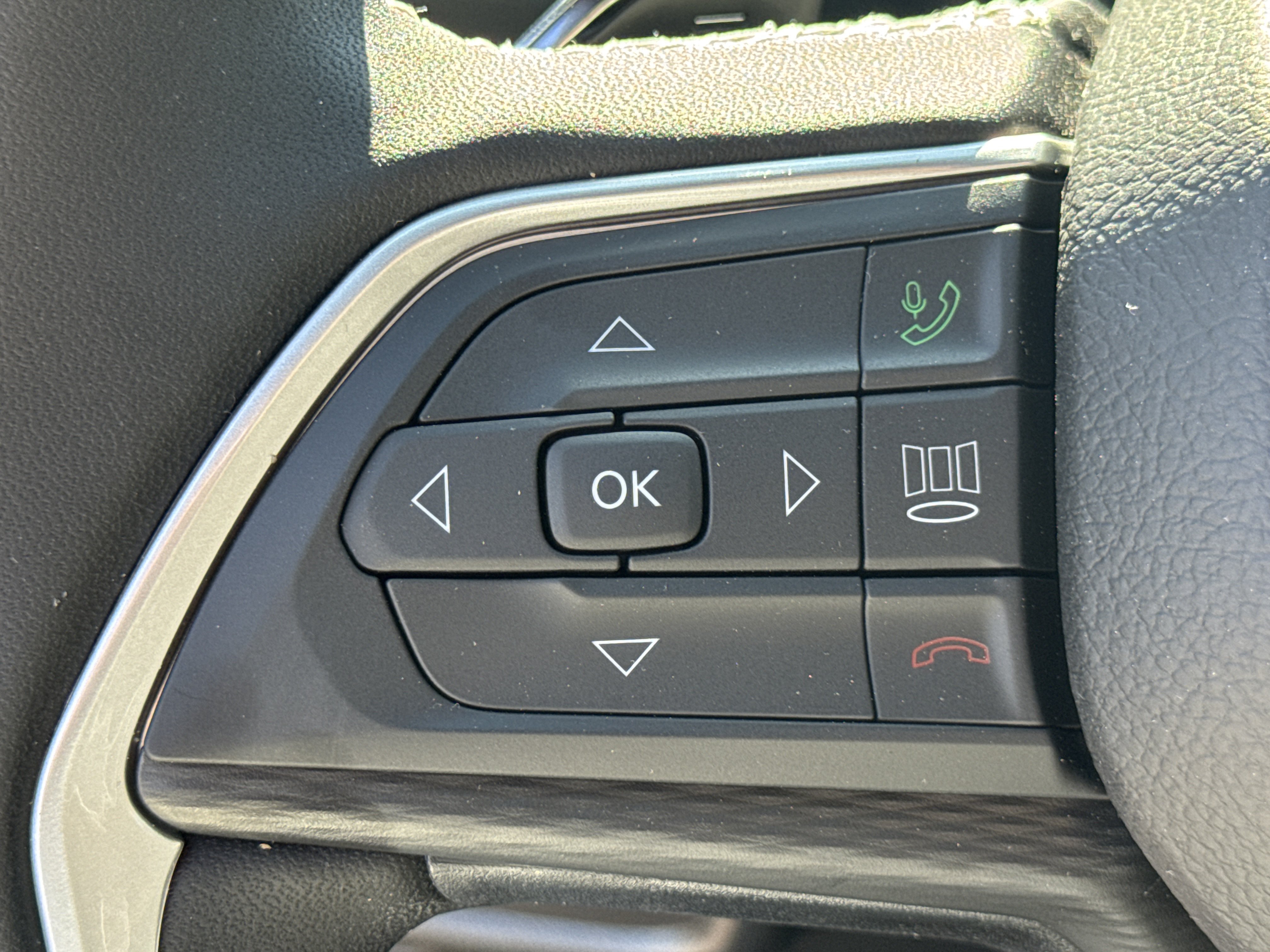 New 2026 Jeep Grand Cherokee Laredo X RWD image 23