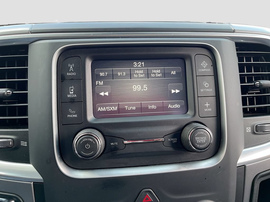 Used 2022 RAM 1500 Warlock AWD/4WD image 15