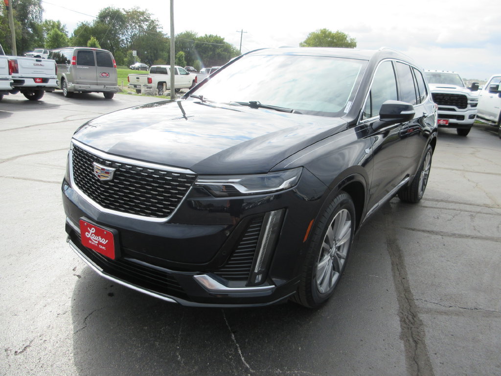 Certified 2021 Cadillac XT6 Premium Luxury FWD image 12
