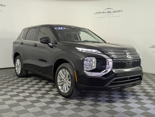 Used 2024 Mitsubishi Outlander ES image 10