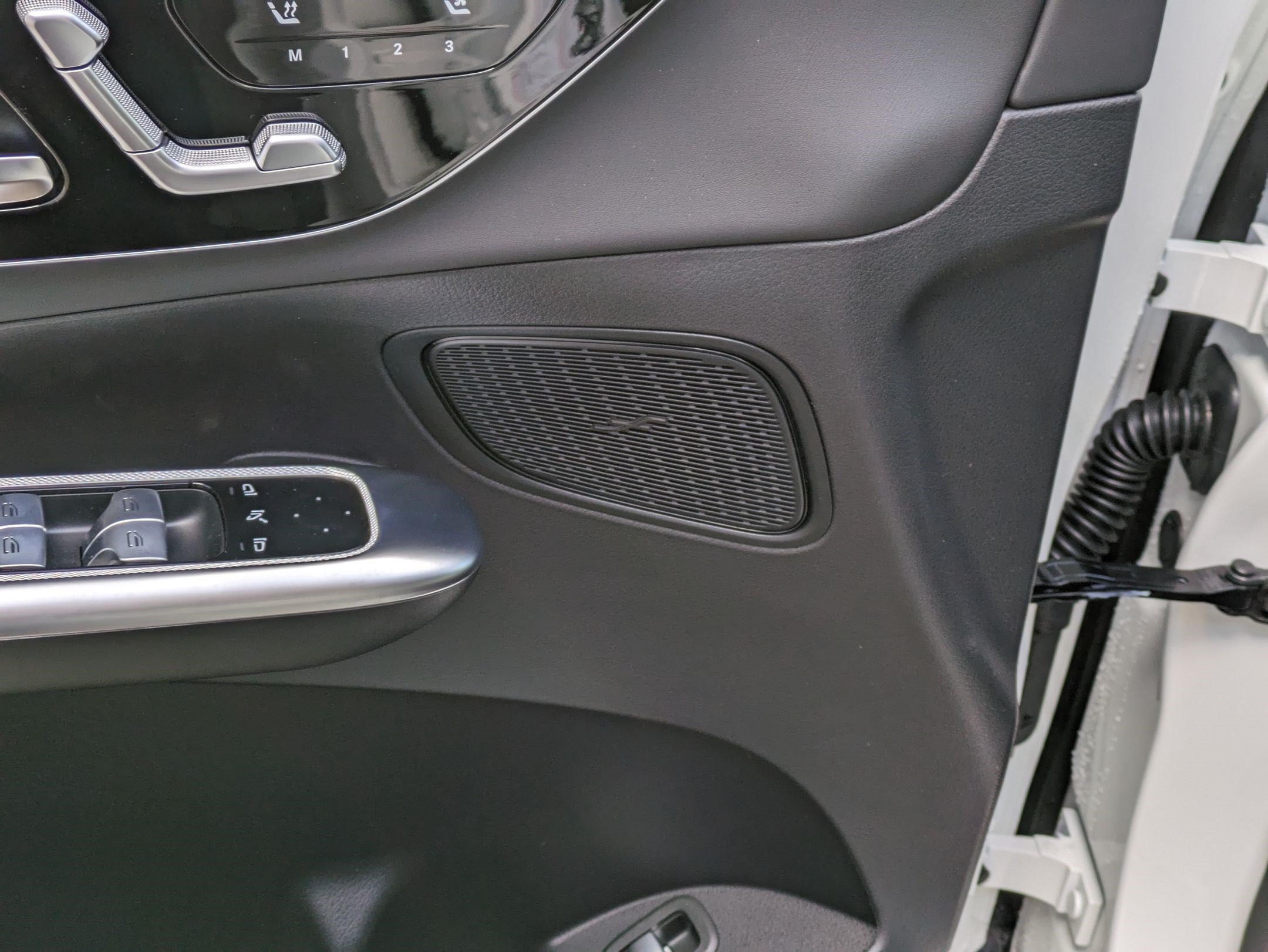 New 2025 Mercedes-Benz GLC 43 AMG 4MATIC image 11