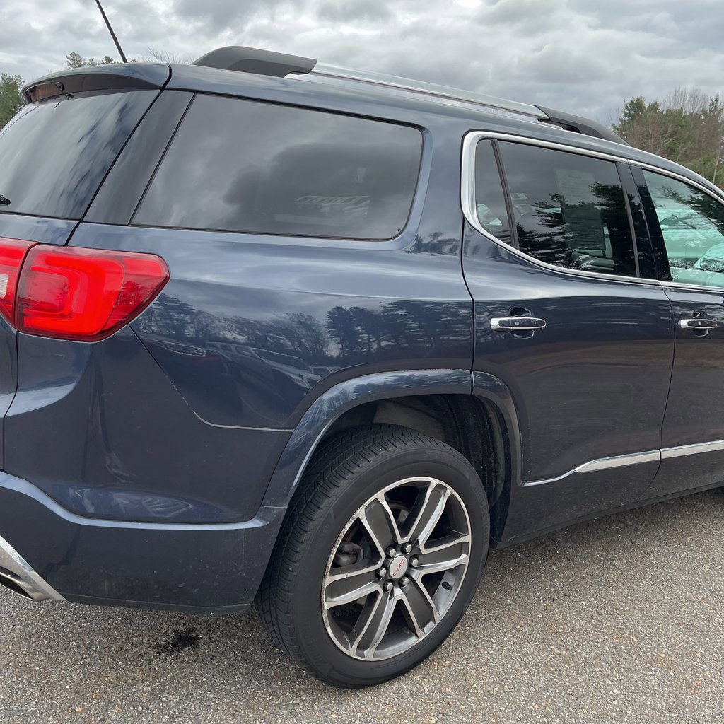 Used 2018 GMC Acadia Denali image 6
