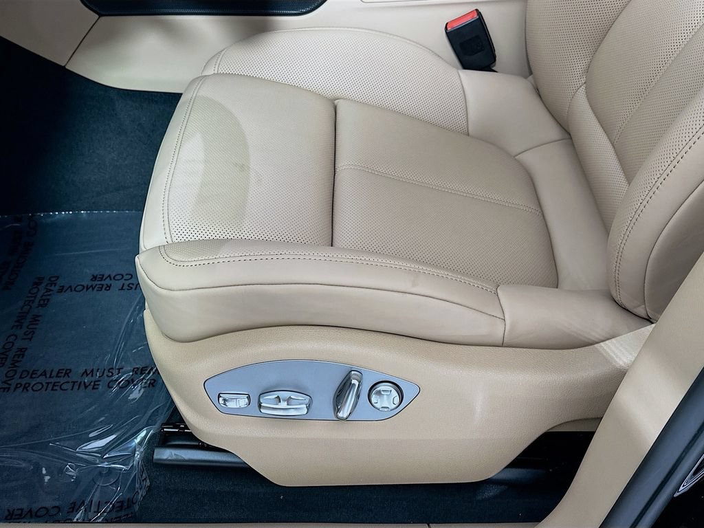 New 2026 Porsche Macan AWD/4WD image 22