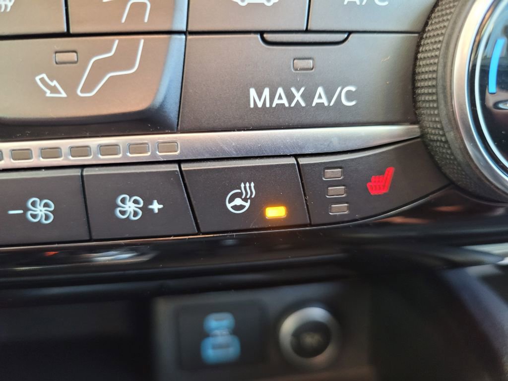 Used 2021 Ford Escape Titanium image 37