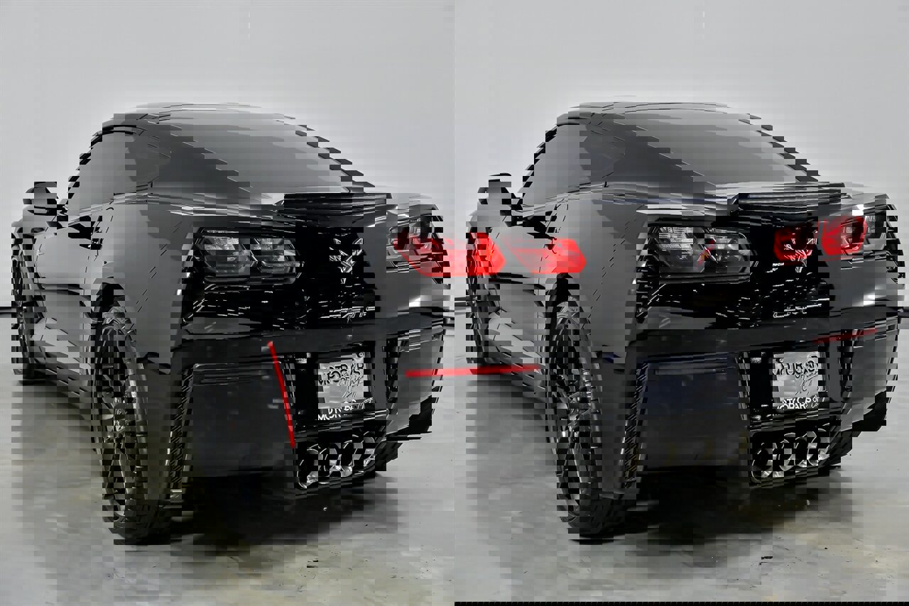 Used 2019 Chevrolet Corvette Stingray Coupe w/ 1LT image 10