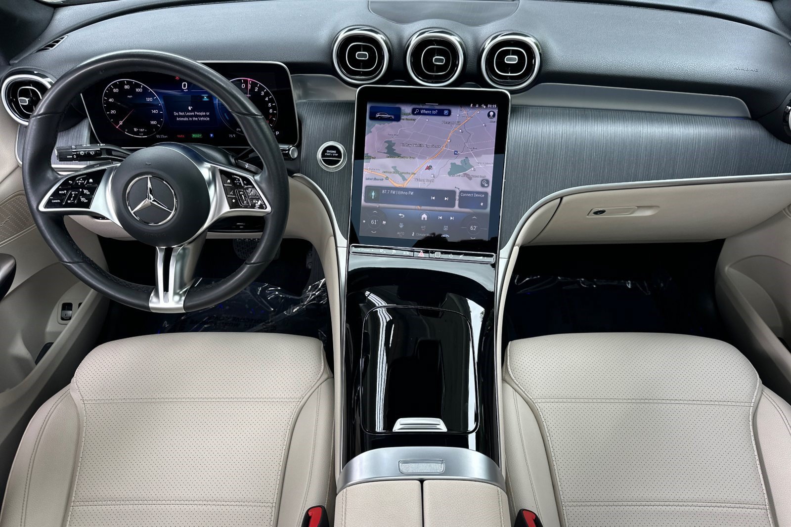Certified 2025 Mercedes-Benz GLC 350e 4MATIC image 16