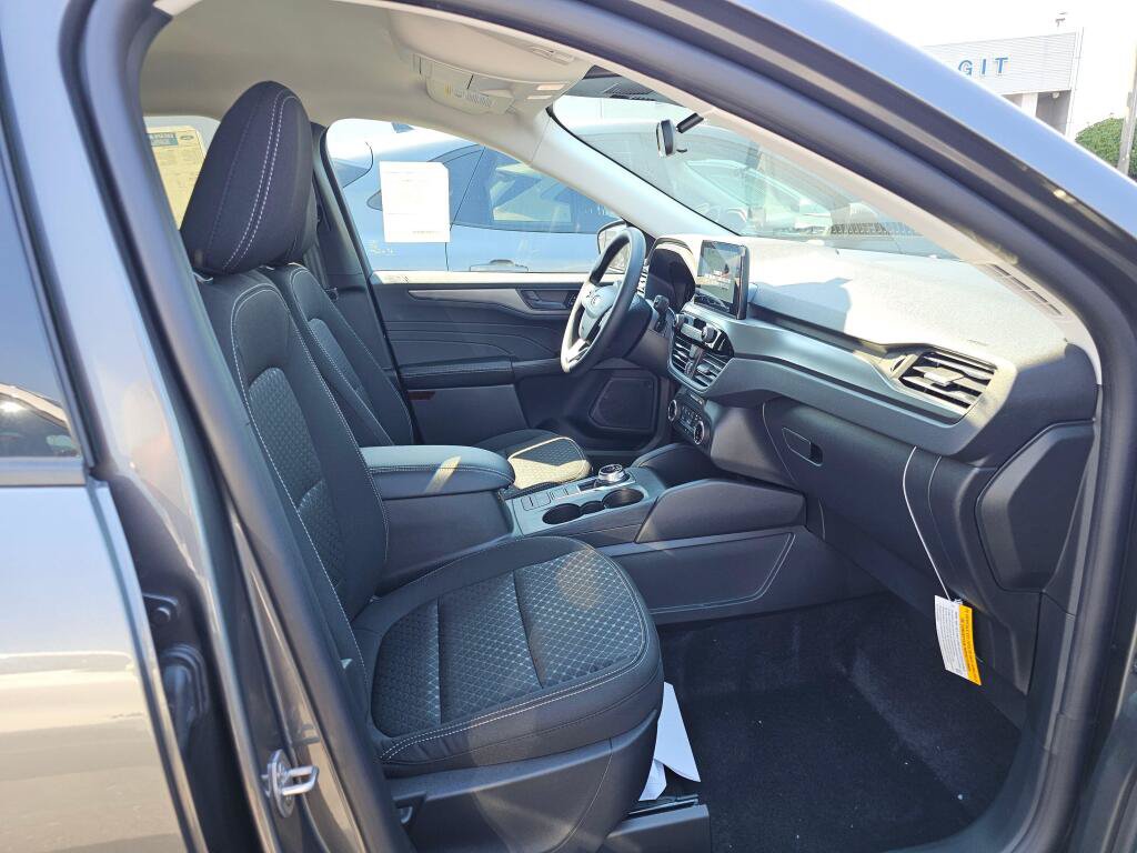 New 2025 Ford Escape Active AWD/4WD image 12
