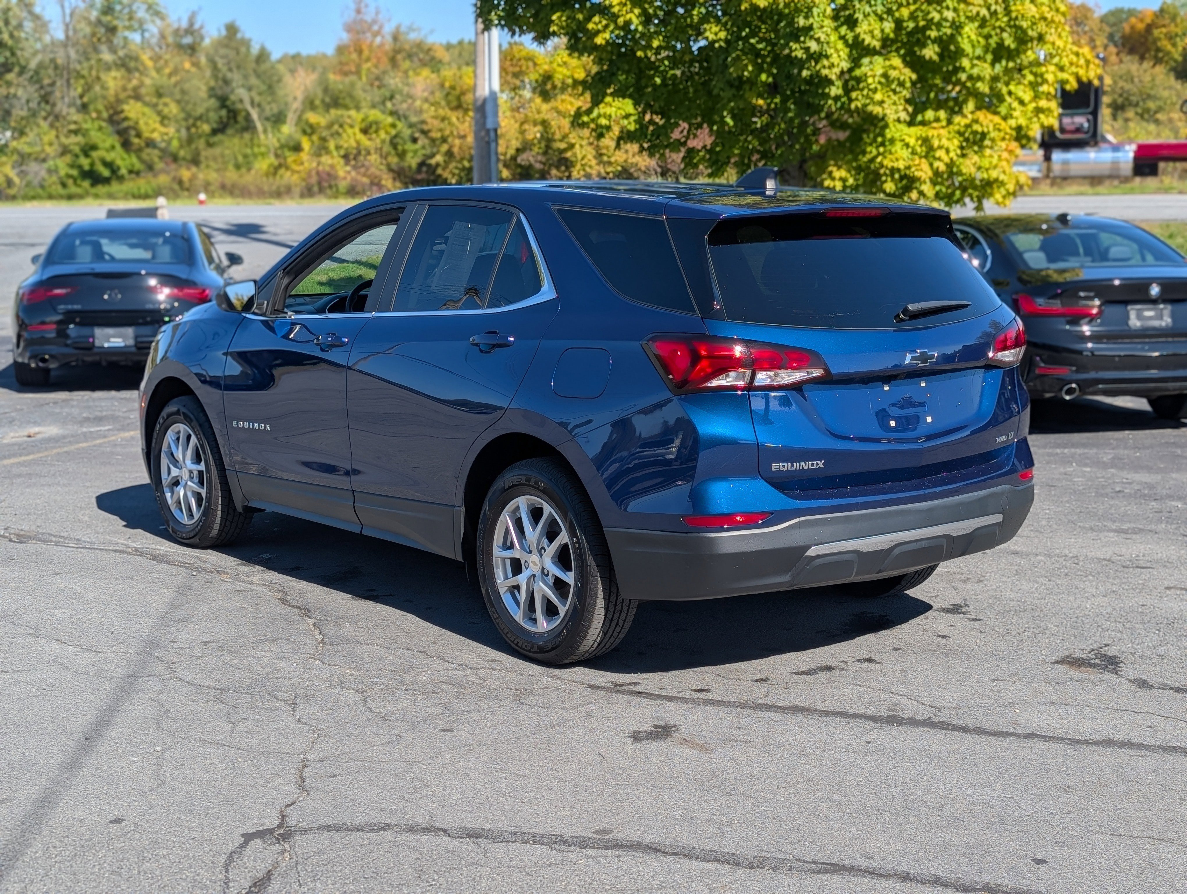 Used 2022 Chevrolet Equinox LT w/ LPO, Floor Liner Package image 8