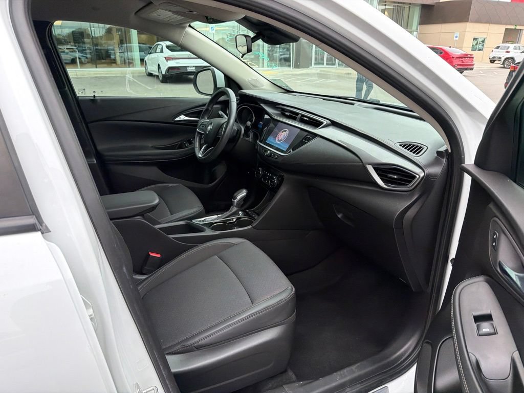 Used 2022 Buick Encore GX Select FWD image 21