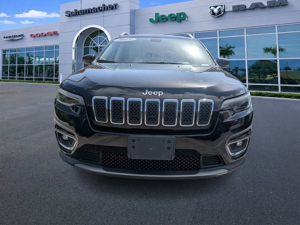 Used 2019 Jeep Cherokee Limited image 2