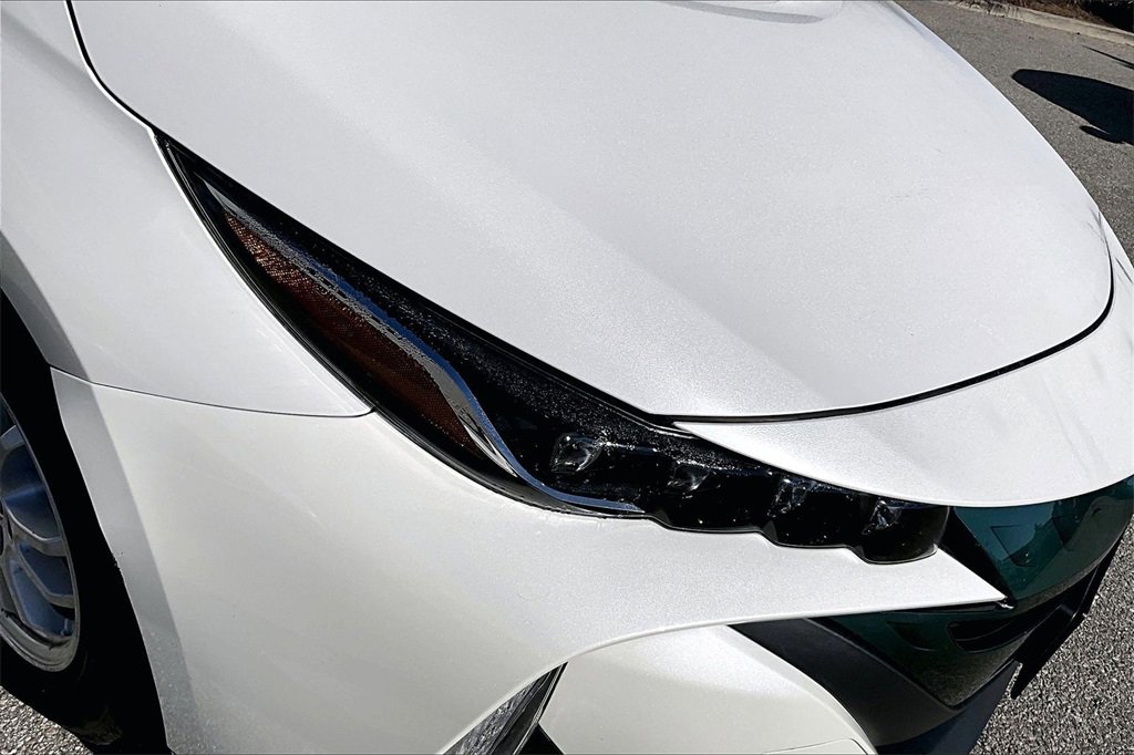 Certified 2020 Toyota Prius Prime LE image 32