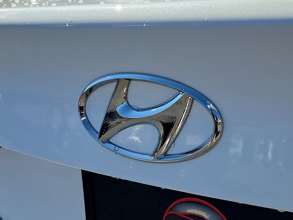 Used 2018 Hyundai Elantra SE FWD image 30