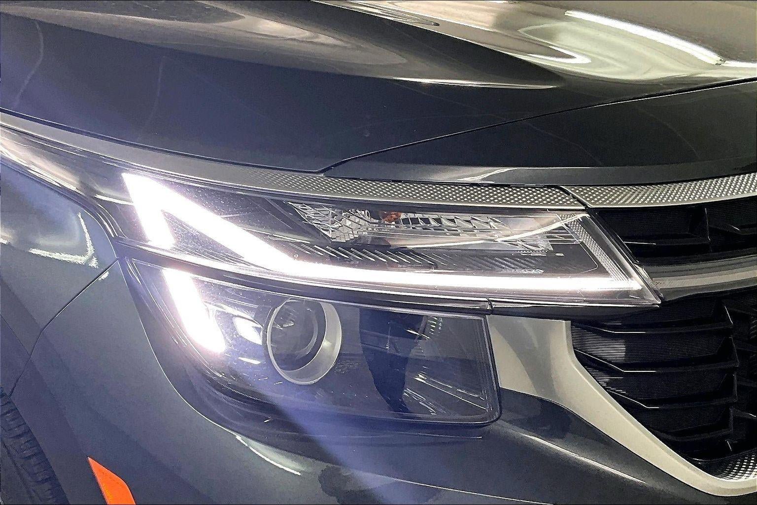 Used 2024 Kia Seltos EX FWD image 32