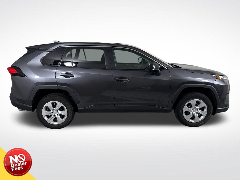 Used 2025 Toyota RAV4 LE FWD video 2